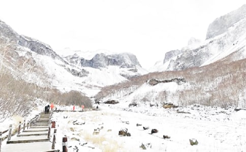 �ٺ���Ķ���Ҳ��ů�����ģ���(j��ng)�䣩