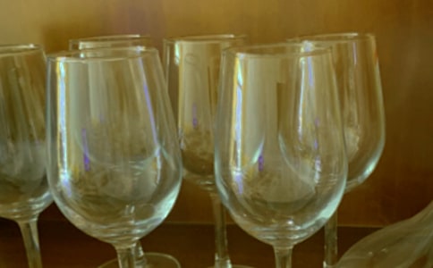 江湖酒杯高中作文