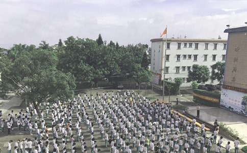 ɢ�W(xu��)��Y�l(f��)�Ը�1000�֣����x8ƪ��