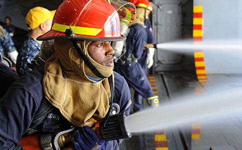 向消防員致敬作文精品(4篇)