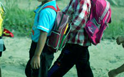 小學(xué)生畢業(yè)班評(píng)語