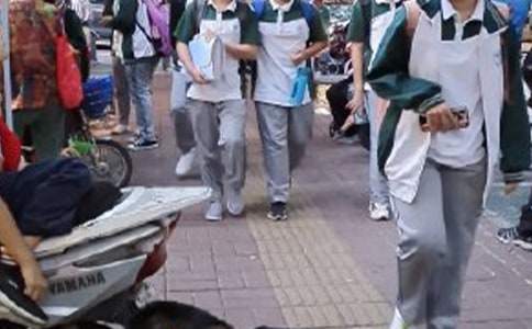 ���ЌW(xu��)���b���u(p��ng)�Z(y��)