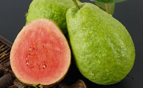 實用的石榴樹小學(xué)作文四篇