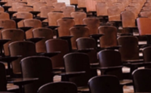 ����(j��ng)�䣩20���ČW(xu��)У����15ƪ