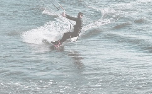 沖浪五年級(jí)作文