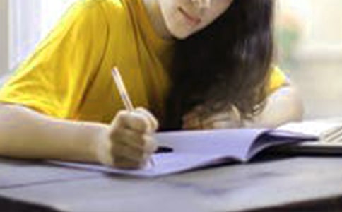 ���ŵ�֮�����x��У�ͨ��10ƪ��