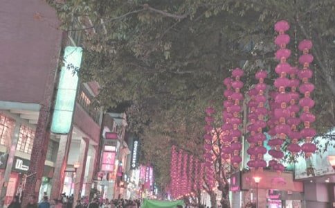 ���r(sh��)���V��(ch��ng)���󰡷�x���400��