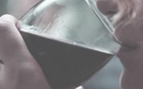 �oŮ���ѱ��C�´��ٺȾƵı��C����ͨ��8ƪ��