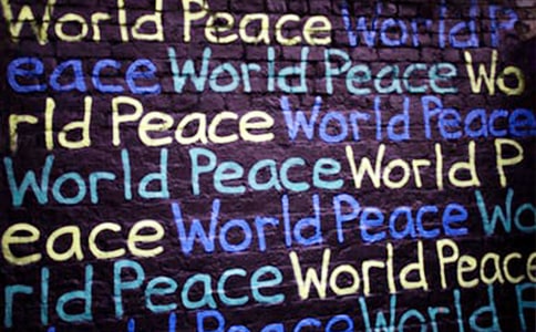 初二上冊(cè)第一單元作文:渴望和平