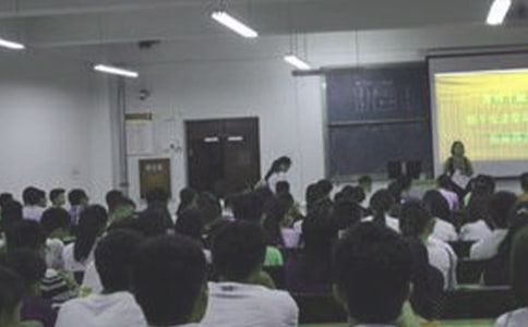 �o(h��)ʿ��(j��ng)Ƹ��������(b��o)�淶�ģ����x17ƪ��