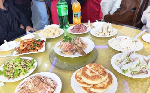 哥哥訂婚酒席朋友經(jīng)典祝福寄語