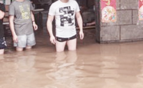 2022����Ȟ�(z��i)�ľ��ӣ����x130�䣩