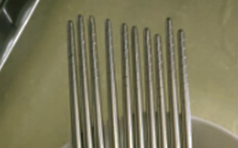 啤酒瓶和筷子的故事_童話作文