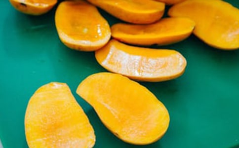 â���f����