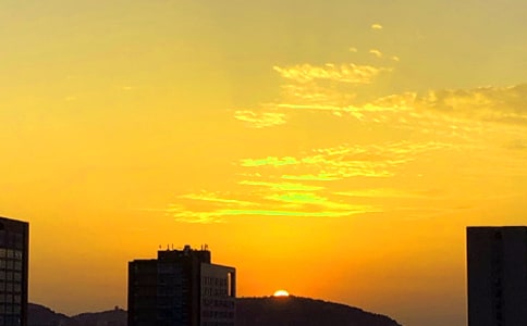 描寫日落的唯美段落