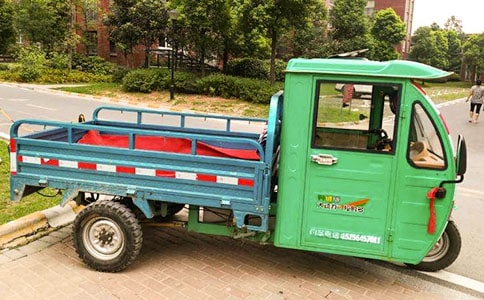 �V���݆����݆܇�{�T���ѵ�һ����