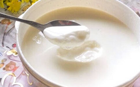 兩杯酸奶四年級作文