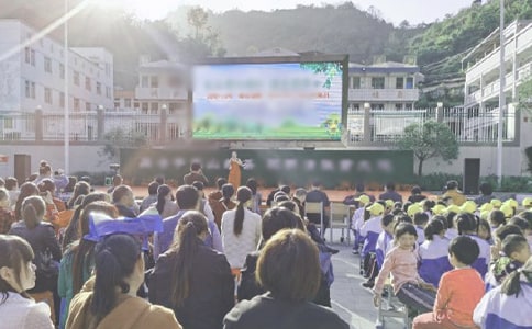 迎新春文藝演出簡報(精選27篇)