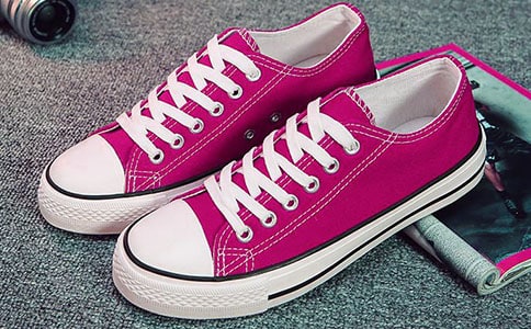 �������е�δ��(l��i)Ь������