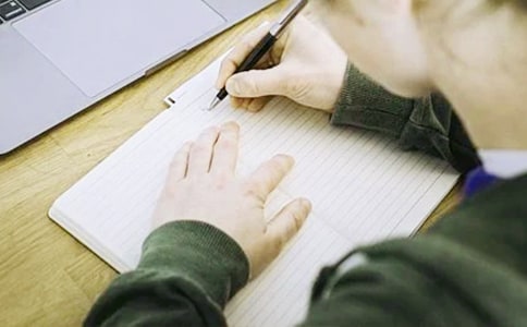 ���Žo�ɐu���Լ�����650��