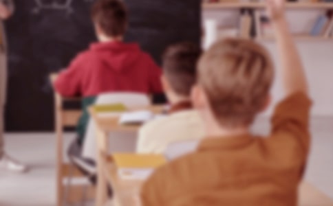 �����ώ��W(xu��)�ڂ��˹���Ӌ�����ģ�ͨ��15ƪ��