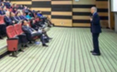 �ж�ĸ�H���v�壨����