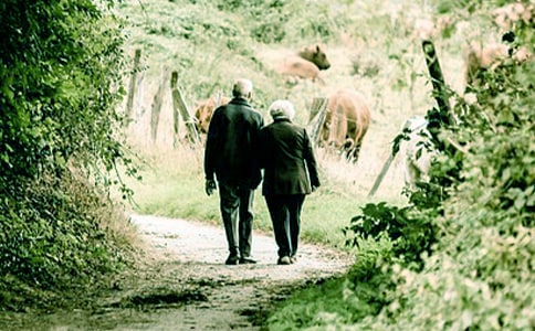 紀念爺爺?shù)氖湃サ牡吭~范文(通用8篇)