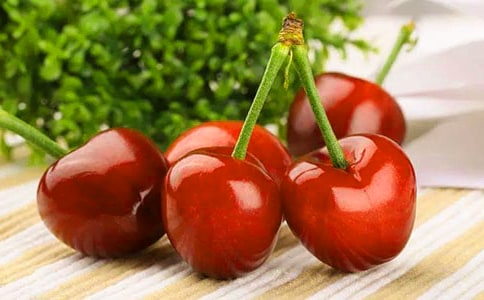 托班綜合活動(dòng)《小櫻桃找朋友》優(yōu)秀反思教案