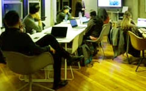 �Gɫ�l(f��)չ��Մ���vԒ��